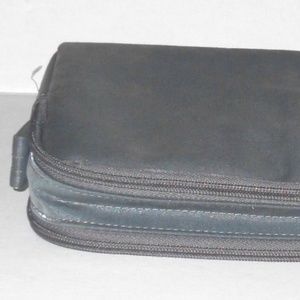 Vintage Rare Silver/Gray Makeup Cosmetic Toiletries Bag